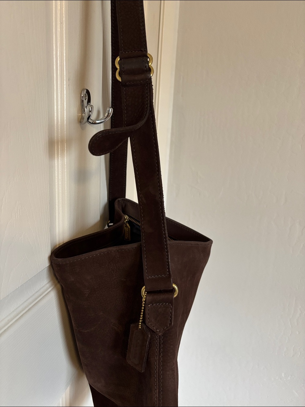 Vintage Coach Dark Brown Suede Shoulder Bag - Picture 3 of 5